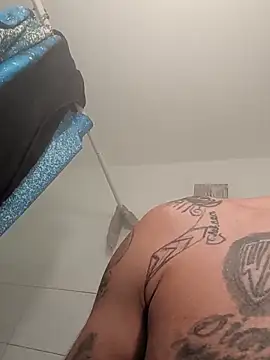 Snapshot of Cnutt310 chatting on February 21, 2026, 6:42 pm Cnutt310 online show from February 21, 2026, 6:42 pm