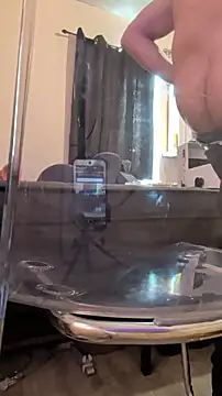 Snapshot of Cnutt310 chatting on February 26, 2026, 9:25 pm Cnutt310 online show from February 26, 2026, 9:25 pm