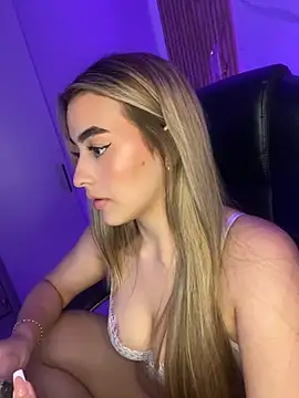 KYLIE JONES6 online show from June 11, 2026, 2:53 am
