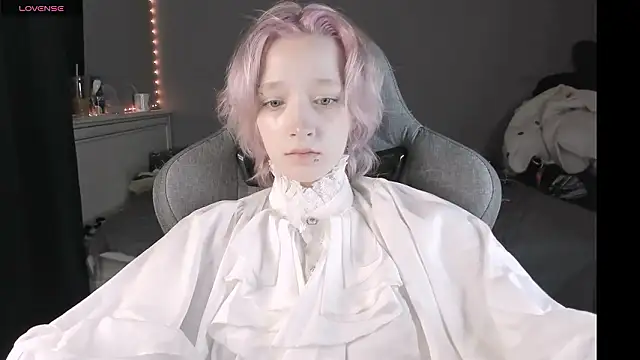 MelissaReis online show from March 26, 2026, 8:31 am