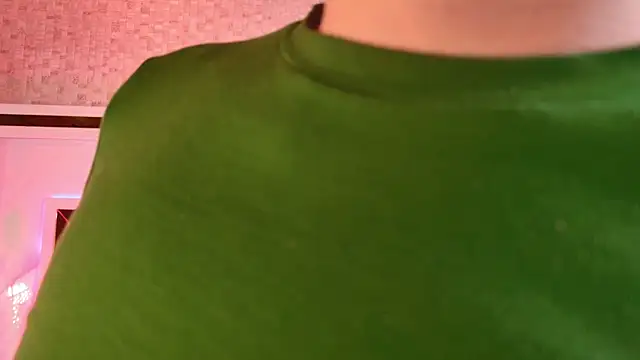 Snapshot of ambar_rosse25 chatting on October 17, 2025, 11:35 am ambar rosse25 online show from October 17, 2025, 11:35 am