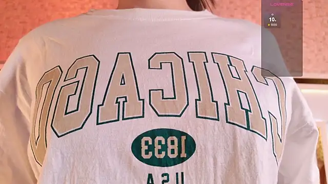 Snapshot of ambar_rosse25 chatting on October 22, 2025, 11:32 am ambar rosse25 online show from October 22, 2025, 11:32 am