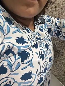 sexyriya     online show from September 21, 2025, 5:36 pm