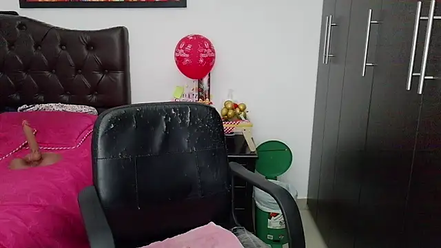 Snapshot of Grace_mature_milf chatting on June 14, 2026, 9:55 am Grace mature milf online show from June 14, 2026, 9:55 am