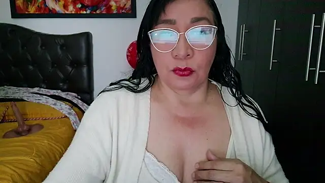 Snapshot of Grace_mature_milf chatting on July 10, 2026, 11:35 am Grace mature milf online show from July 10, 2026, 11:35 am
