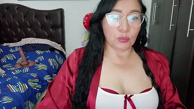 Snapshot of Grace_mature_milf chatting on July 20, 2026, 12:03 am Grace mature milf online show from July 20, 2026, 12:03 am
