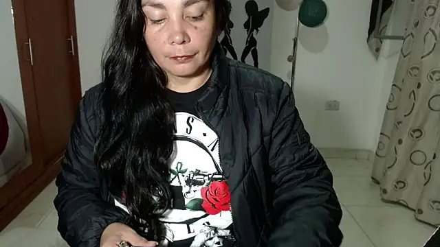 Vivian milf paint online show from October 9, 2025, 3:26 am
