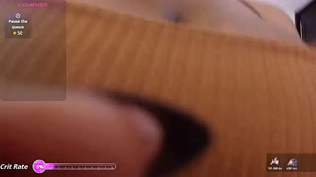 BarbaraGil1 online show from November 30, 2025, 3:54 am