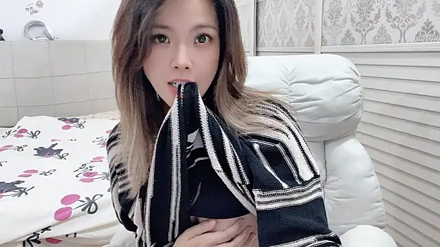 Holiland online show from October 29, 2025, 1:19 am