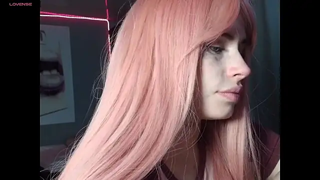 PieraMarch online show from April 15, 2026, 7:10 pm