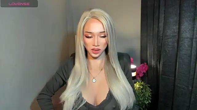 AiraCumSlut online show from April 5, 2026, 2:36 pm