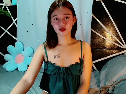 urgirl mikah online show from September 28, 2025, 10:37 pm