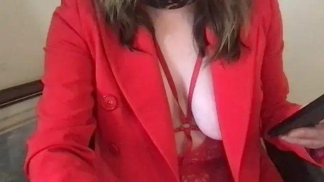 Snapshot of foxyroxymilf chatting on April 1, 2026, 2:58 pm foxyroxymilf online show from April 1, 2026, 2:58 pm