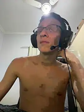 safadezanunes2 online show from March 27, 2026, 1:11 am