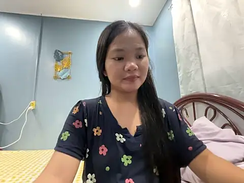 Snapshot of princess_janine chatting on February 19, 2026, 7:26 am princess janine online show from February 19, 2026, 7:26 am