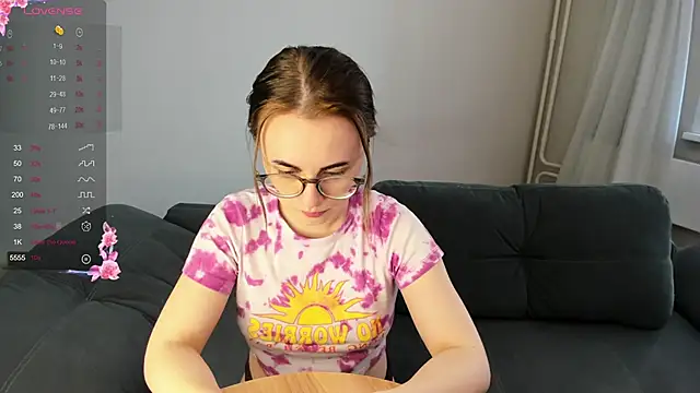 MewStella online show from January 8, 2026, 6:37 am