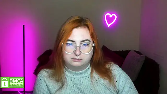 Snapshot of Alicia_love00 chatting on October 22, 2025, 11:32 am Alicia love00 online show from October 22, 2025, 11:32 am