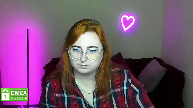 Snapshot of Alicia_love00 chatting on October 23, 2025, 11:31 am Alicia love00 online show from October 23, 2025, 11:31 am