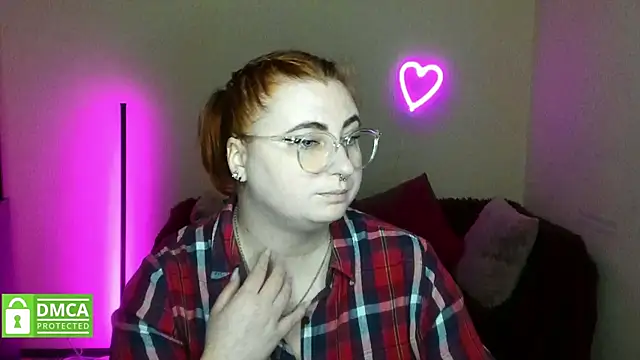 Snapshot of Alicia_love00 chatting on November 10, 2025, 12:26 pm Alicia love00 online show from November 10, 2025, 12:26 pm