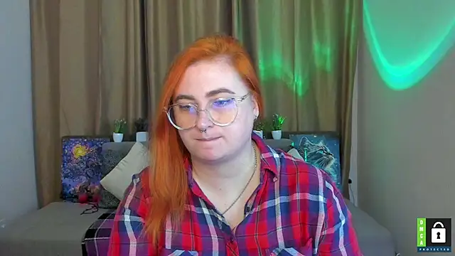 Snapshot of Alicia_love00 chatting on November 16, 2025, 6:30 am Alicia love00 online show from November 16, 2025, 6:30 am