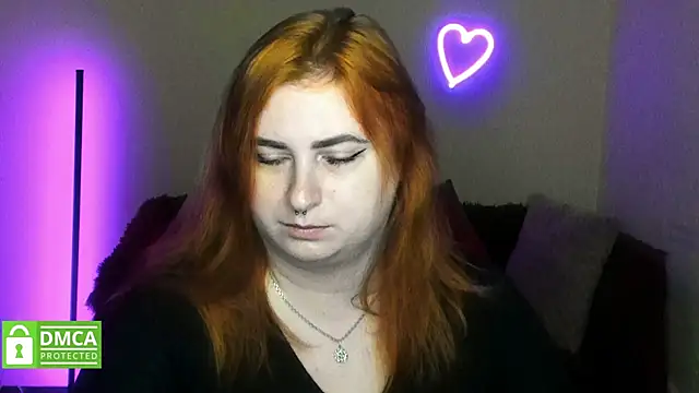 Snapshot of Alicia_love00 chatting on November 19, 2025, 6:24 am Alicia love00 online show from November 19, 2025, 6:24 am