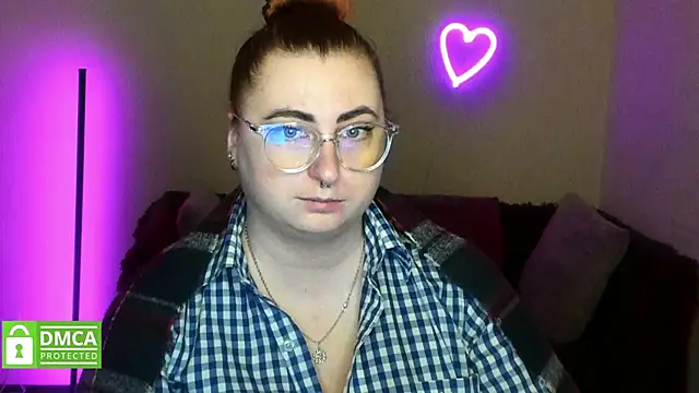 Snapshot of Alicia_love00 chatting on November 25, 2025, 6:24 am Alicia love00 online show from November 25, 2025, 6:24 am