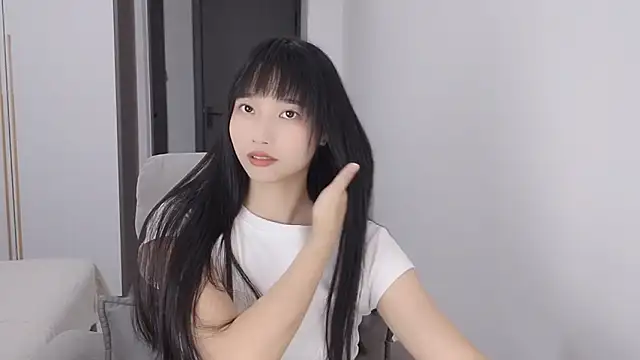 Lisa-3333 online show from September 14, 2025, 2:27 pm