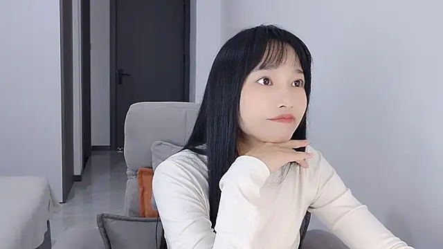 Lisa-3333 online show from November 4, 2025, 1:54 pm