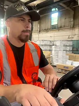 PuttieIn online show from September 19, 2025, 1:01 pm