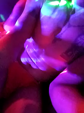 Oaxhot online show from November 27, 2025, 10:50 am