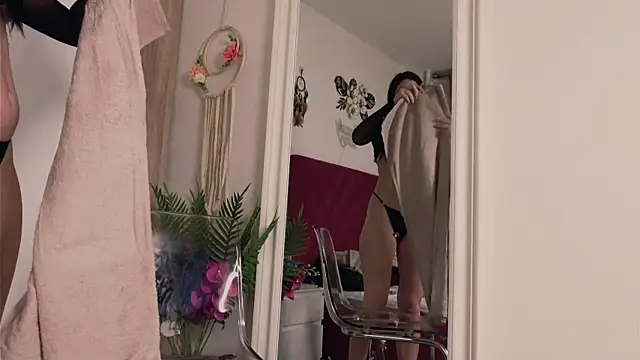 Ali yv online show from November 22, 2025, 7:07 am