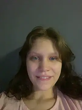 Lunliss online show from September 26, 2025, 9:30 pm