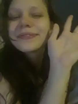 Lunliss online show from November 15, 2025, 10:37 pm