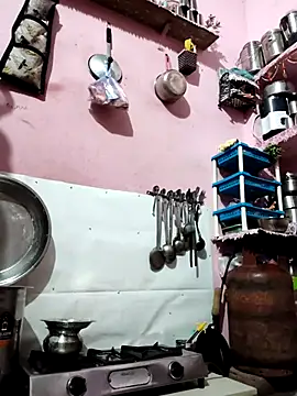 Cut ragni online show from November 8, 2025, 6:07 pm