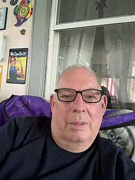 CharlieWeaver22 online show from July 14, 2026, 10:43 am