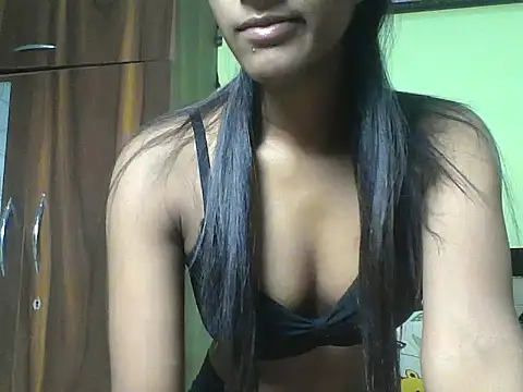 mickle james online show from October 17, 2025, 10:18 am