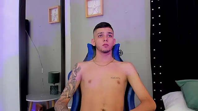 Mathewboy1 online show from January 18, 2026, 12:20 pm