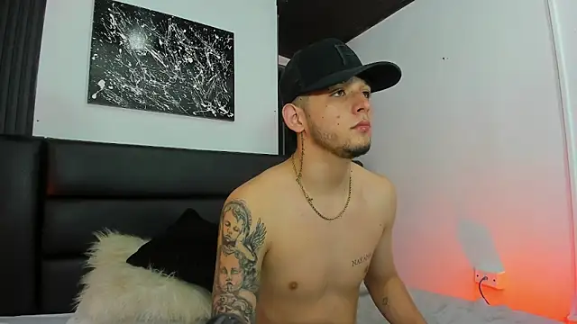 Snapshot of Mathewboy1 chatting on February 14, 2026, 11:40 am Mathewboy1 online show from February 14, 2026, 11:40 am