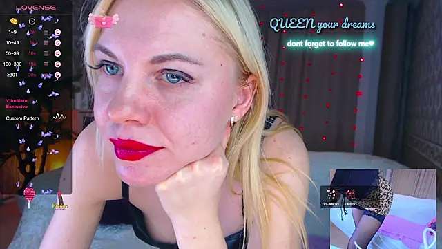 LiSinDoll online show from December 3, 2025, 7:05 am