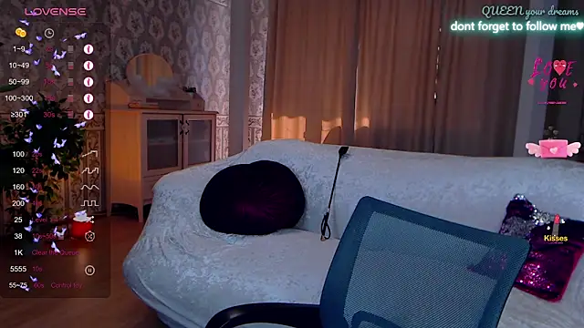 LiSinDoll online show from April 17, 2026, 3:09 am