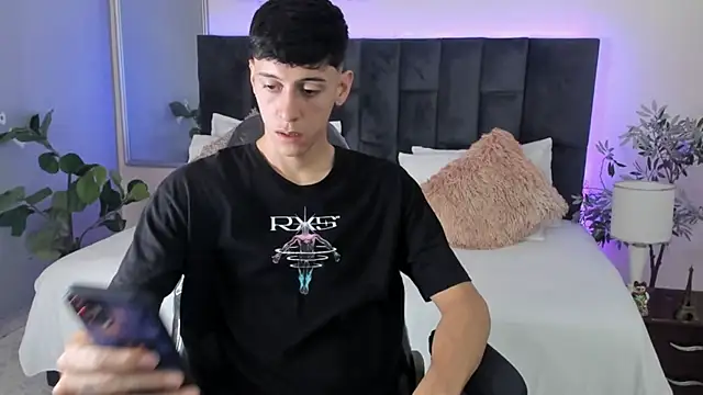 Jhon snow22 online show from November 22, 2025, 1:43 pm