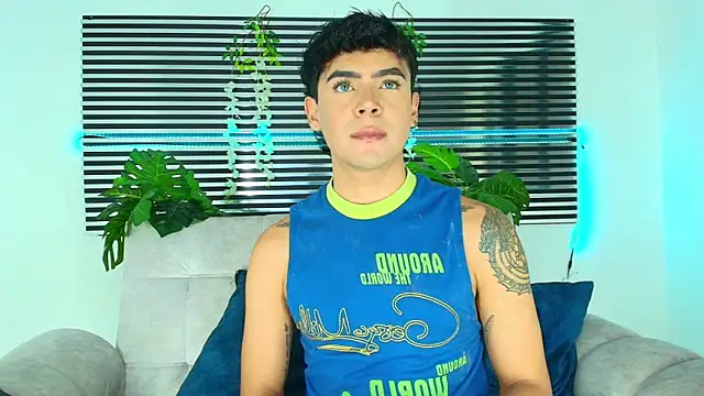 Snapshot of CamiiGuzmanX chatting on January 12, 2026, 8:47 pm CamiiGuzmanX online show from January 12, 2026, 8:47 pm