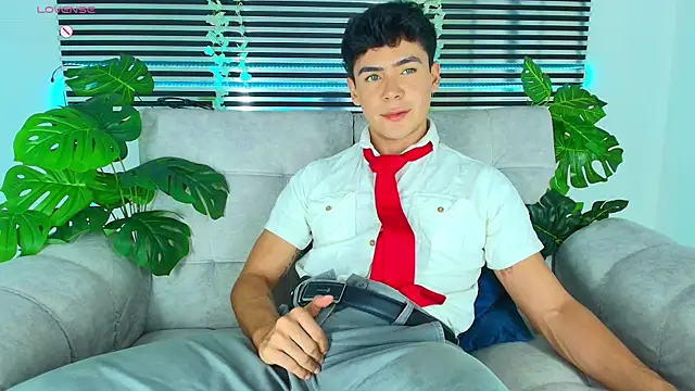 CamiiGuzmanX online show from April 11, 2026, 6:51 am