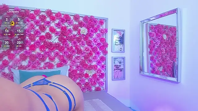 hannah miller 1 online show from December 5, 2025, 12:03 pm