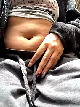 Snapshot of Rouse_07 chatting on November 5, 2025, 4:29 pm Rouse 07 online show from November 5, 2025, 4:29 pm