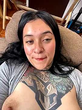 Snapshot of Rouse_07 chatting on January 8, 2026, 4:31 pm Rouse 07 online show from January 8, 2026, 4:31 pm