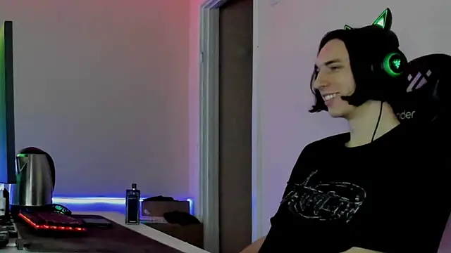 Young nymph online show from October 7, 2025, 12:52 am