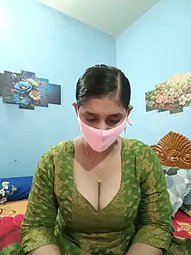 Cute Faria online show from May 18, 2026, 11:49 am