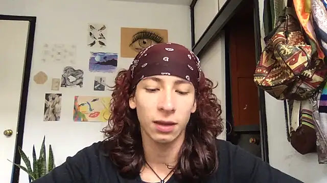 Snapshot of camille_delrey chatting on February 12, 2026, 4:13 pm camille delrey online show from February 12, 2026, 4:13 pm