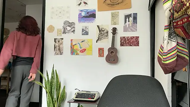 Snapshot of camille_delrey chatting on February 16, 2026, 5:31 pm camille delrey online show from February 16, 2026, 5:31 pm